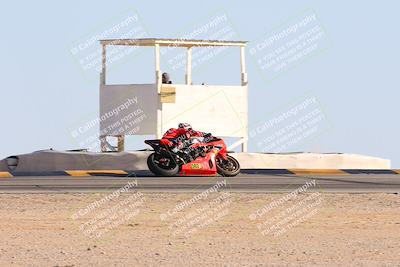 media/Nov-17-2024-CVMA (Sun) [[1fec520723]]/Race 11-Amateur Supersport Open/